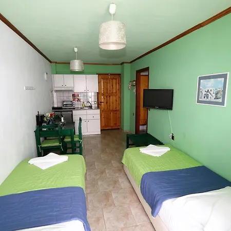 Apart-hotel Aris 2*